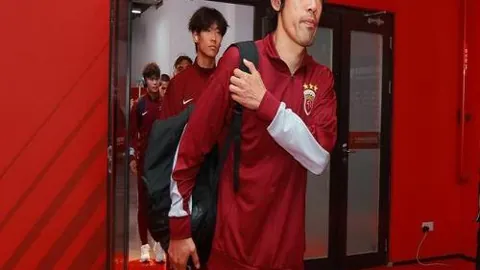 CBA焦点对决：广东队VS上海队，精彩解析，不容错过！